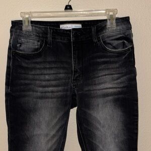 Black distressed skinny jeans